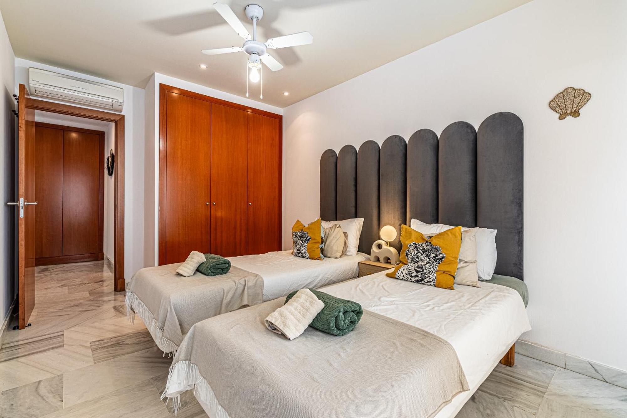 Rentitspain Charming Apartment: Parque Botanico Resort & Country Club Estepona Exterior photo